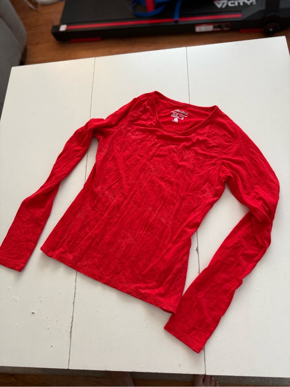 Cloudveil Red 100% Merino Wool Long Sleeve Base Layer XS Gorpcore Hiking Bold - Picture 2 of 6